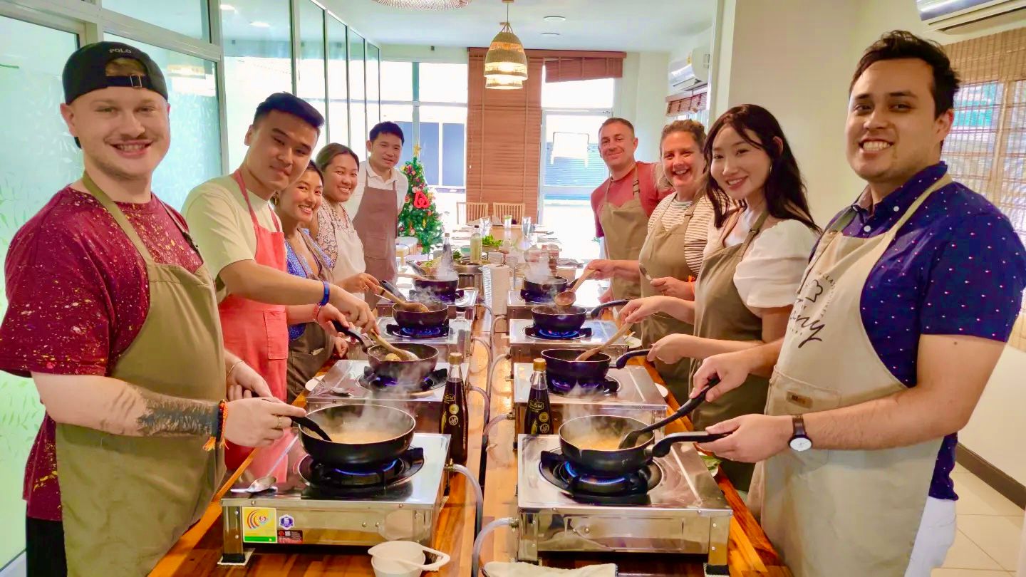 Discover the secrets of Thai cuisine in the company of an expert guide, Tony.