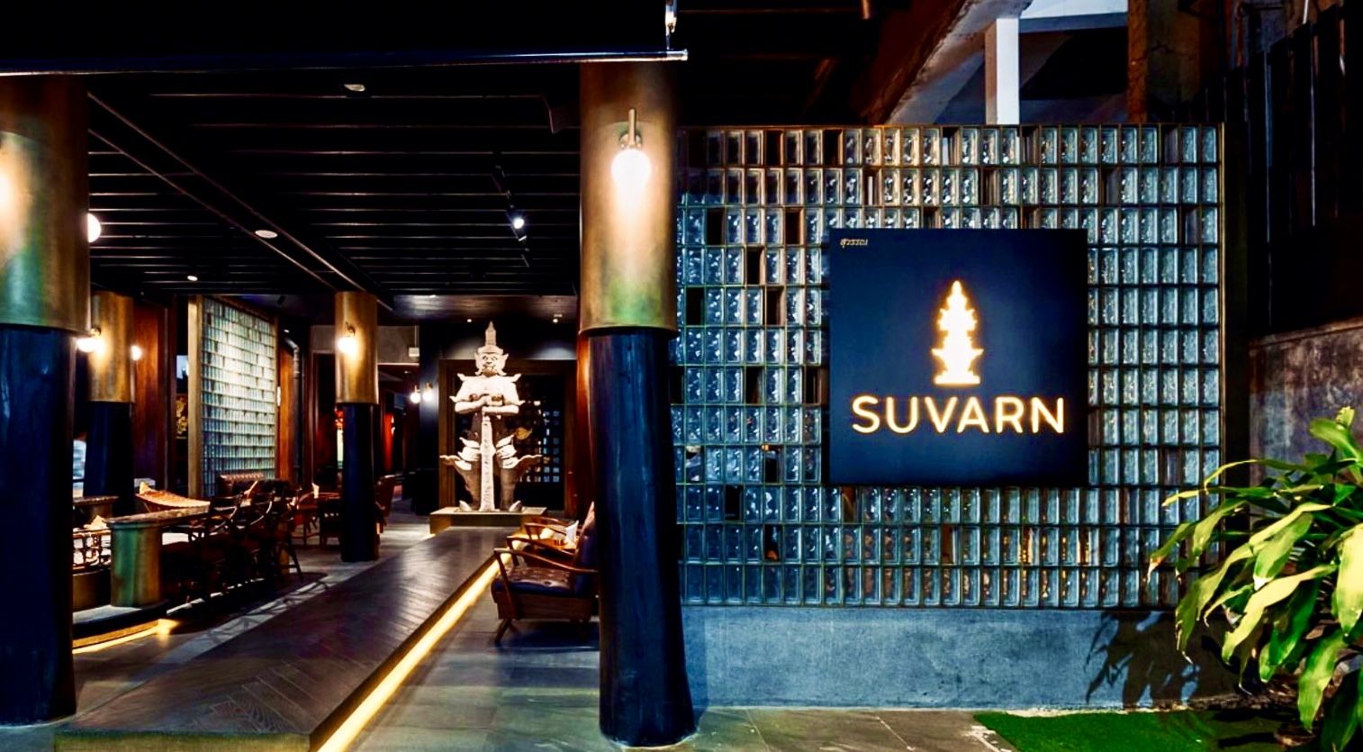 Suvarn Bar sets the stage for a memorable romantic escapade. 